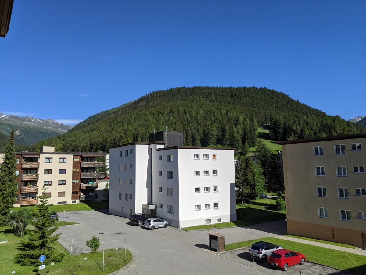 Schiablick - Broggini Apartment Davos Luaran gambar